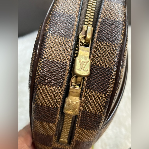 Louis Vuitton Ipanema Crossbody - Picture 5 of 13